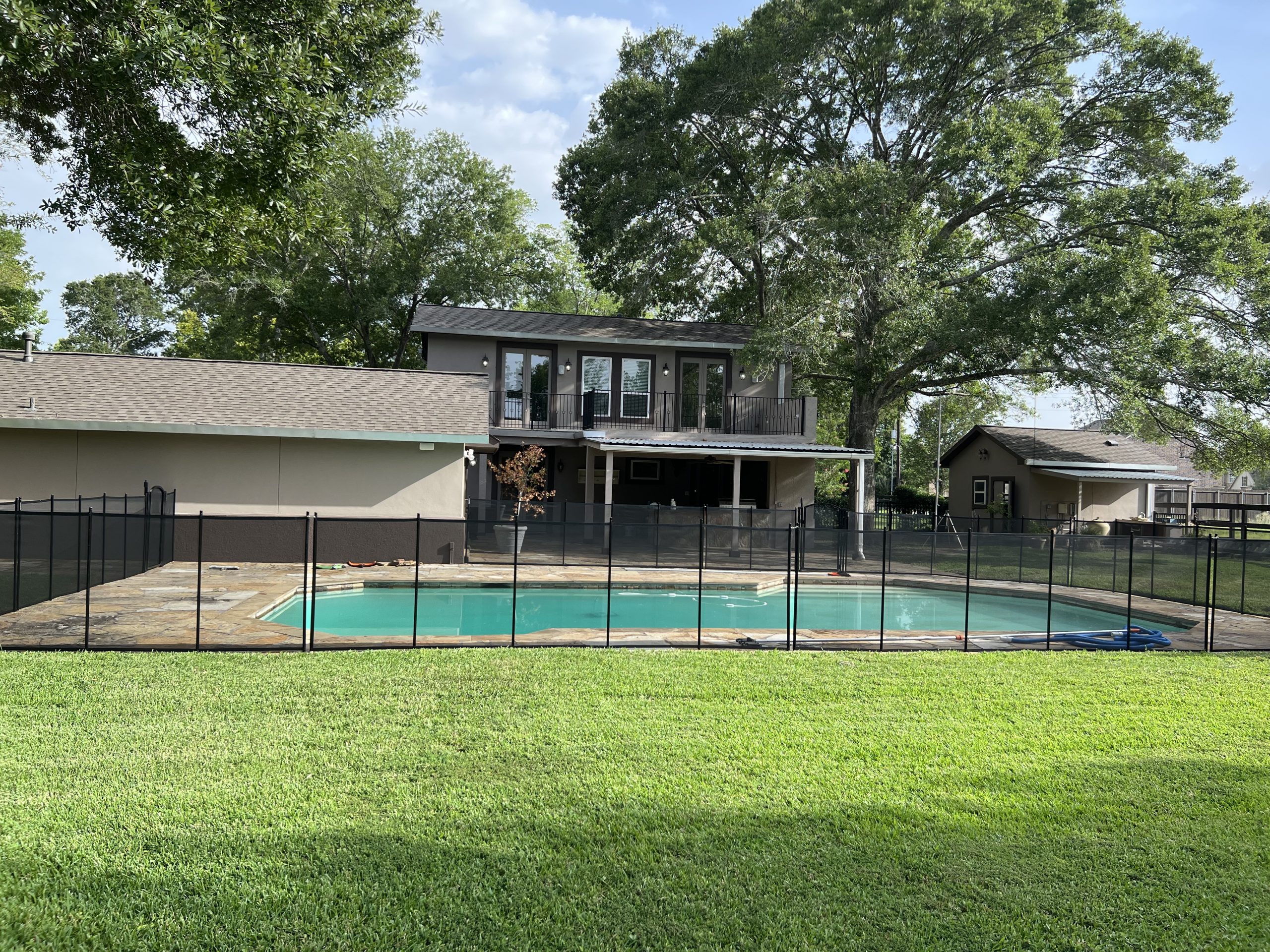 life-saver-child-pool-safety-fence-katy-scaled